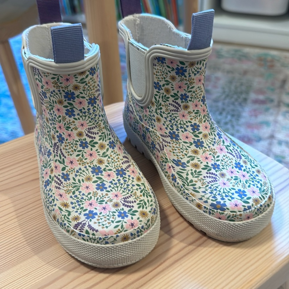 ZARA Girl Rain Boots - Sz 25 - Very good condition!